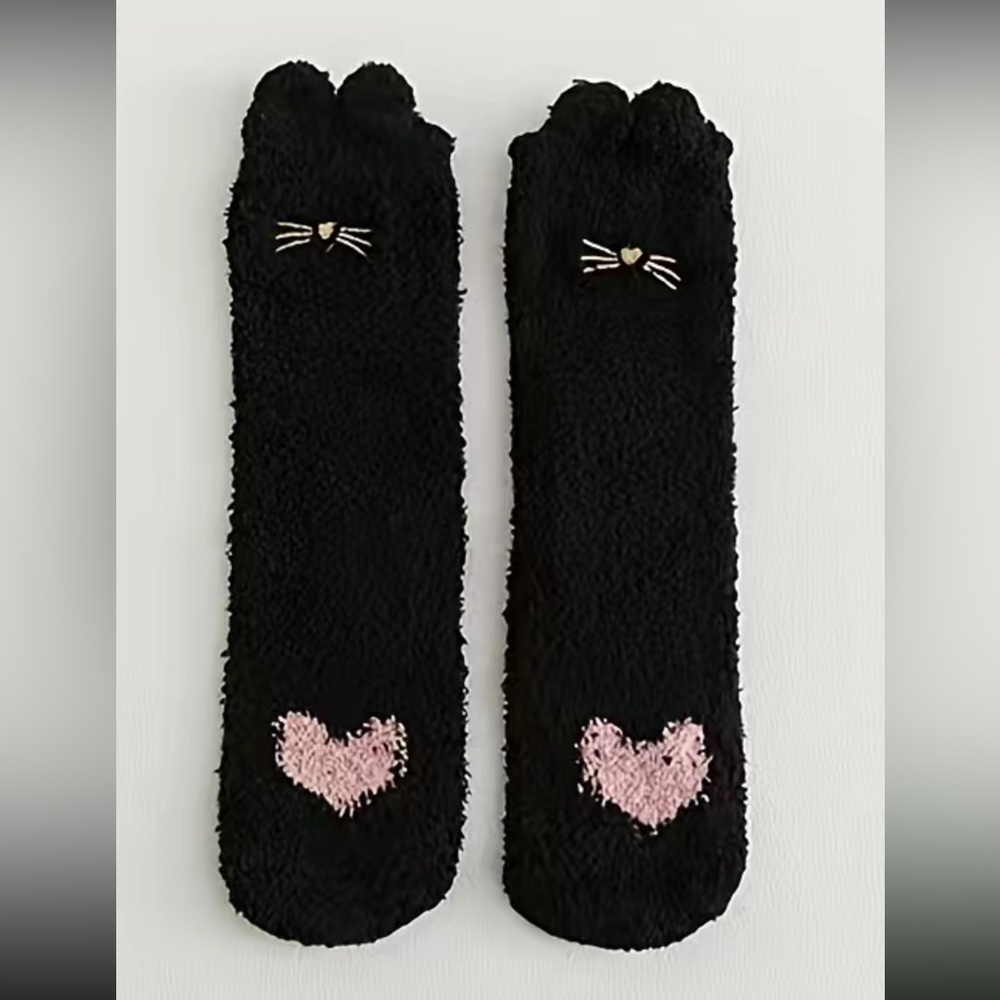 🆕 😻🧦Fuzzy Warm Kitty Socks, Brand New